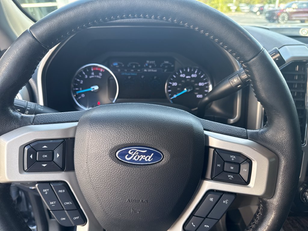 Used 2019 Ford F250 Lariat w/ Lariat Ultimate Package AWD/4WD image 13