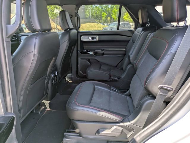 Used 2022 Ford Explorer ST-Line w/ Class IV Trailer Tow Package RWD image 16