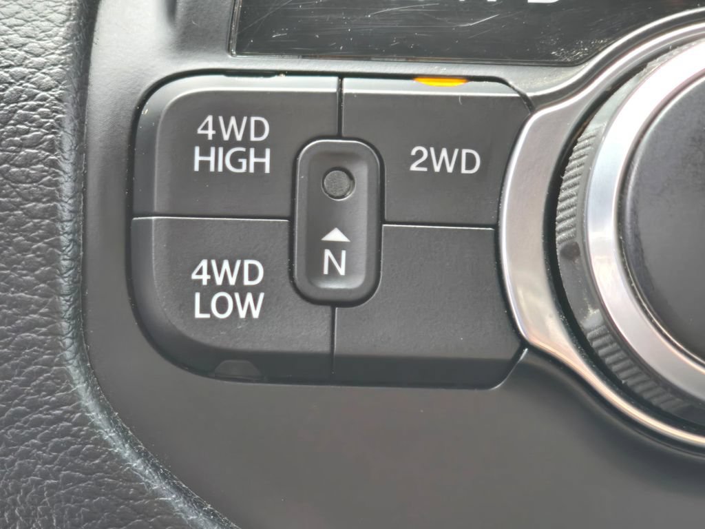 Used 2024 RAM 2500 Big Horn w/ Night Edition AWD/4WD image 31