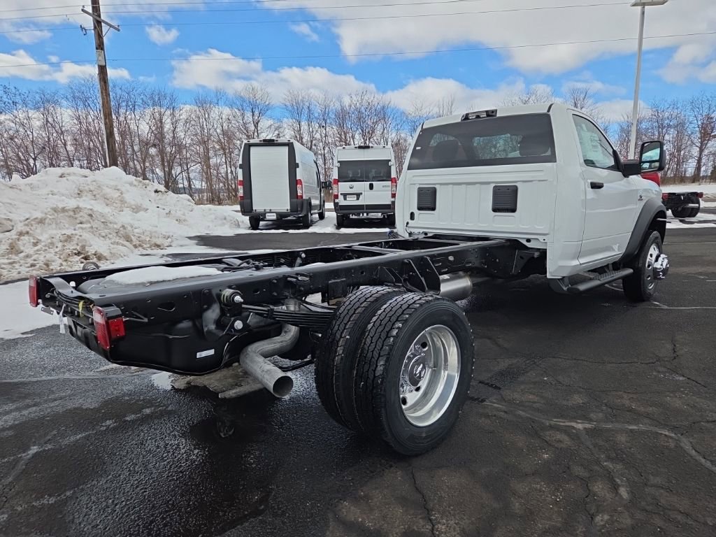 New 2026 RAM 5500 Tradesman AWD/4WD image 3