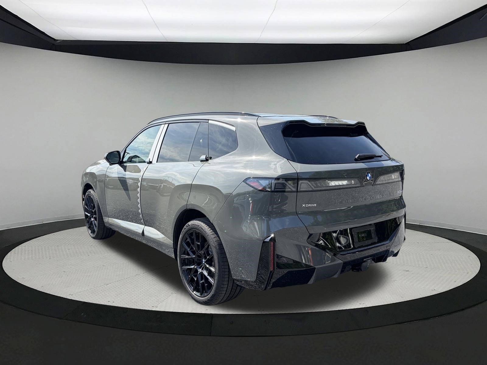 New 2027 BMW X5 M60i w/ M Sport Professional Package AWD/4WD image 5