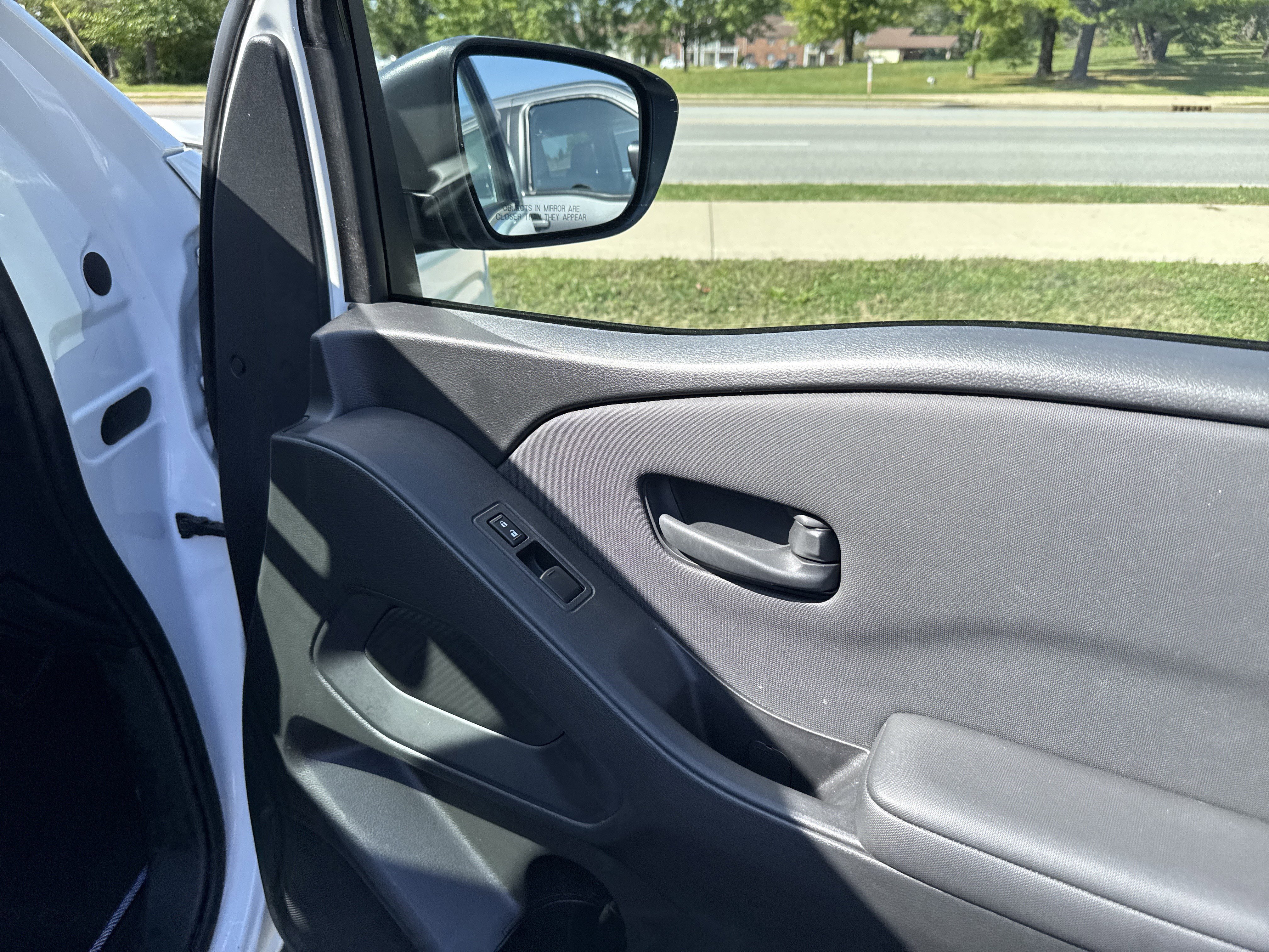 Used 2024 Nissan Frontier S w/ S Utility Package image 45