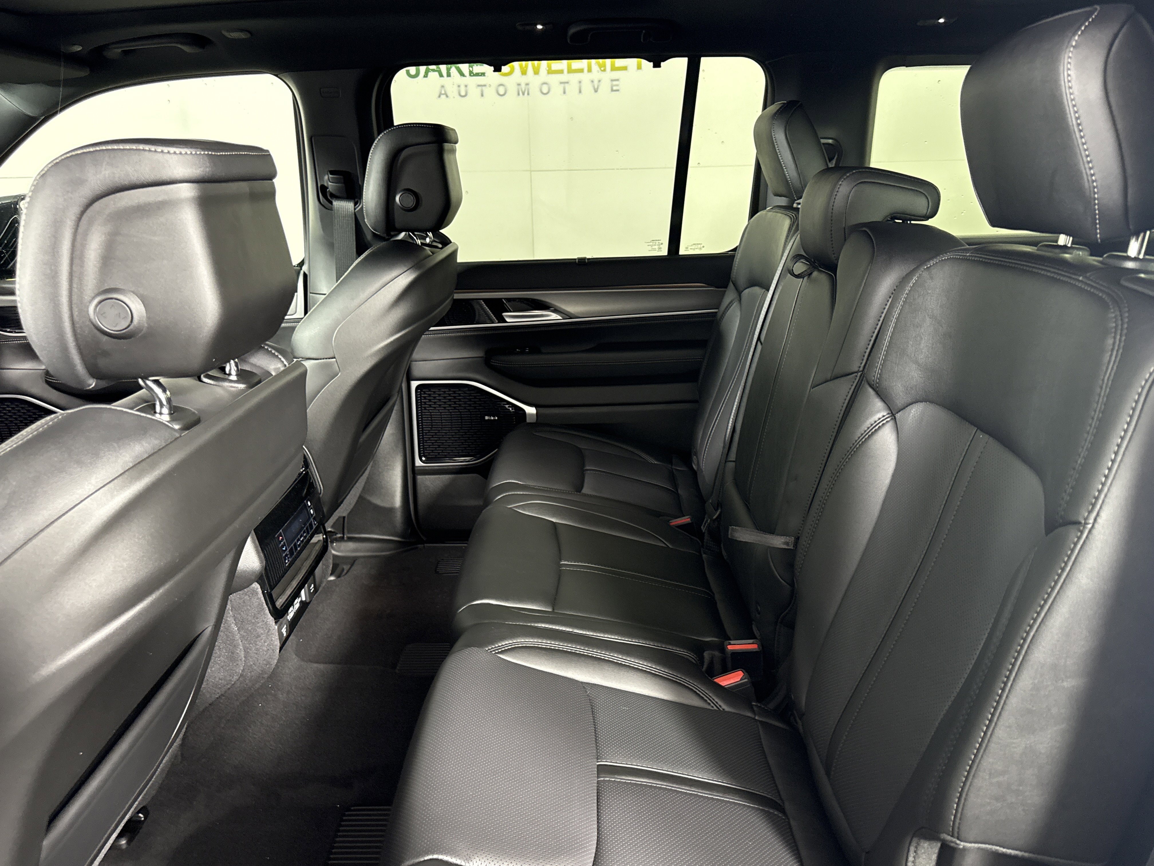 New 2026 Jeep Grand Wagoneer L Limited image 11