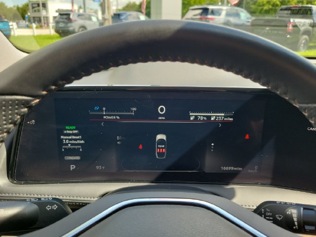 Used 2024 Nissan Ariya AWD image 22
