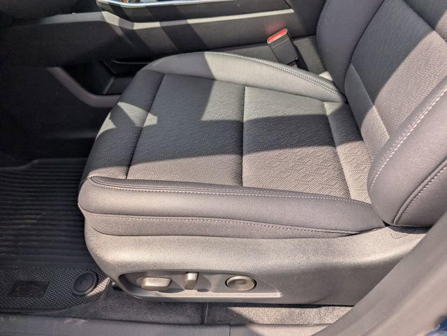 New 2026 Chevrolet Equinox LT w/ Convenience Package II AWD/4WD image 22