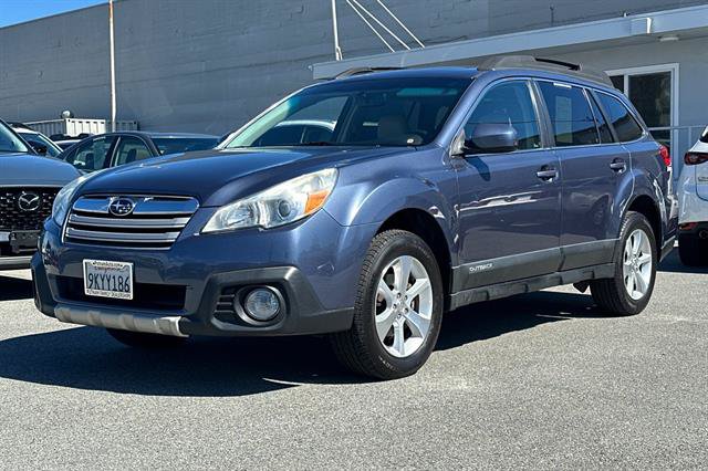 Used 2013 Subaru Outback 2.5i Limited AWD/4WD image 7