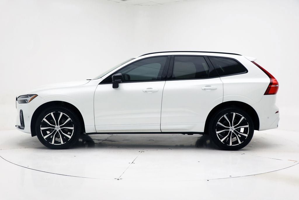Used 2024 Volvo XC60 B5 Plus w/ Protection Package Premier AWD/4WD image 5