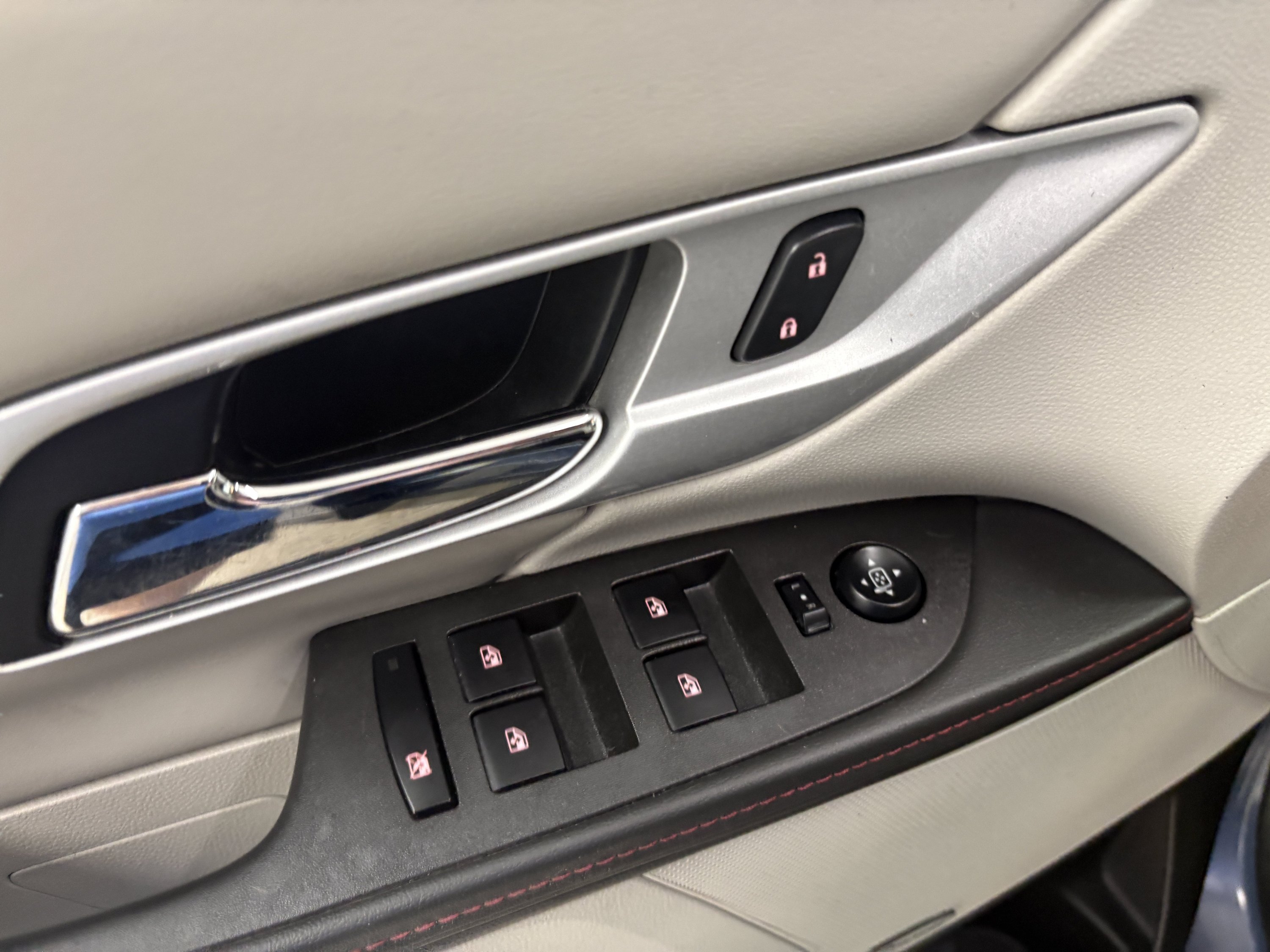 Used 2012 GMC Terrain SLT FWD image 22