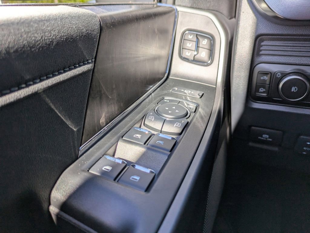 New 2026 Ford F350 Lariat w/ Black Appearance Package image 26