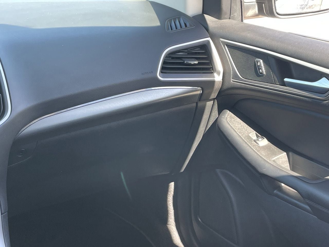 Used 2022 Ford Edge SEL w/ Convenience Package image 18
