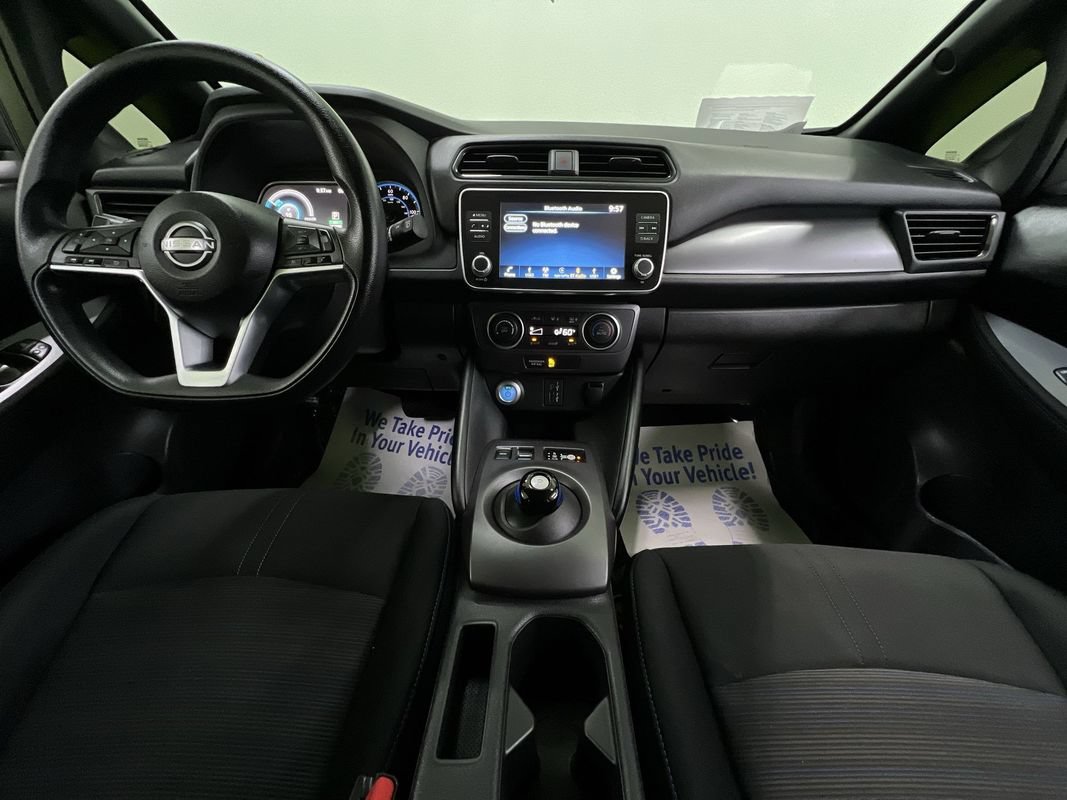 Used 2025 Nissan Leaf S FWD image 17
