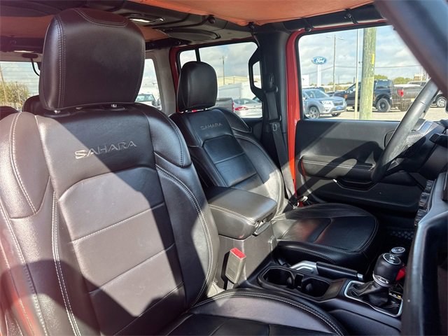 Used 2018 Jeep Wrangler Unlimited Sahara w/ Safety Group image 31