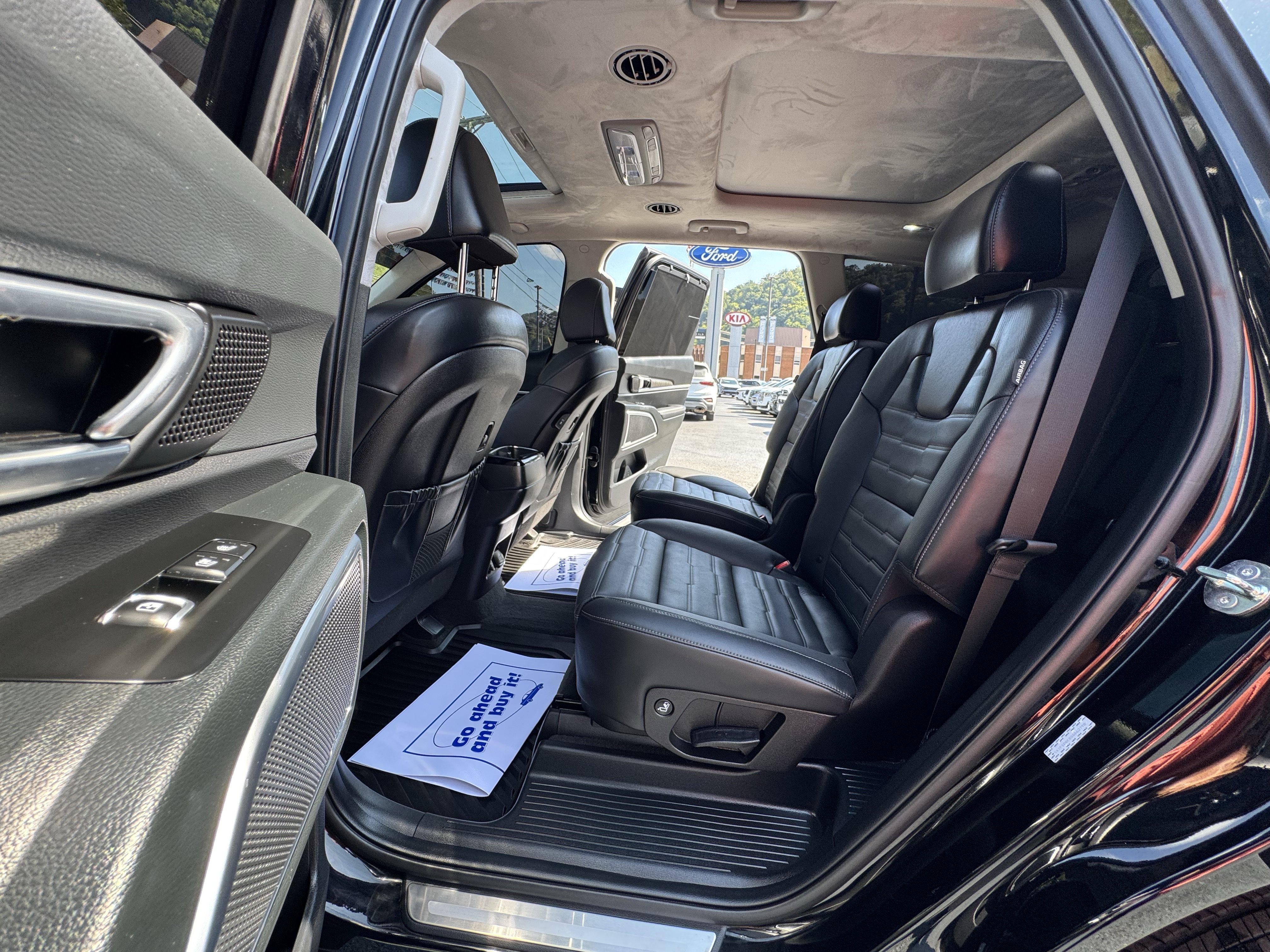 Used 2025 Kia Telluride SX Prestige AWD/4WD image 25