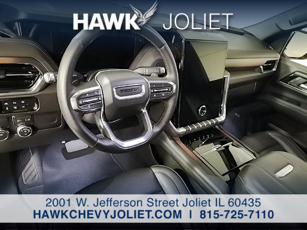 Used 2025 GMC Yukon Denali RWD image 10