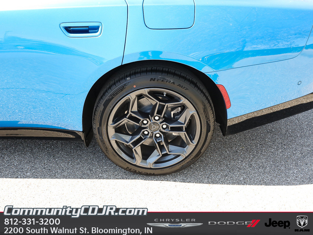 New 2026 Dodge Charger R/T w/ Driver Convenience Group AWD/4WD image 4