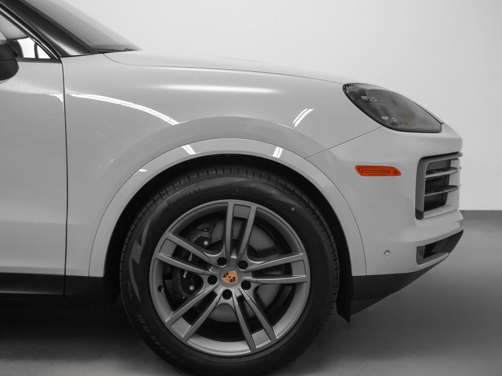 Certified 2025 Porsche Cayenne image 12