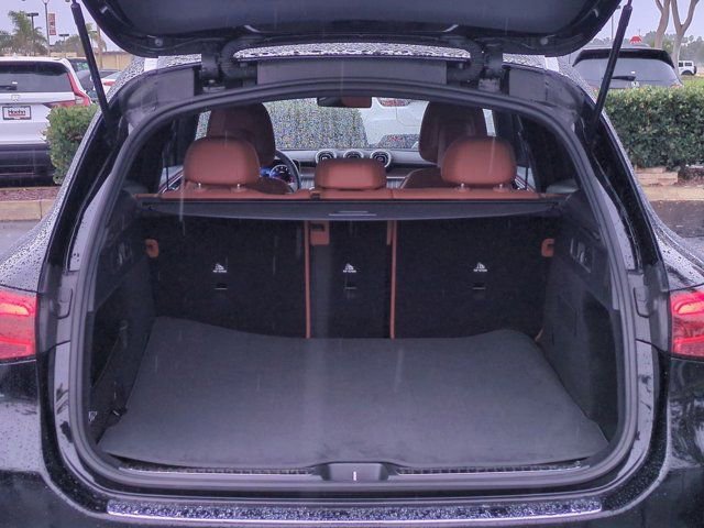 Used 2023 Mercedes-Benz GLC 300 GLC 300 image 33