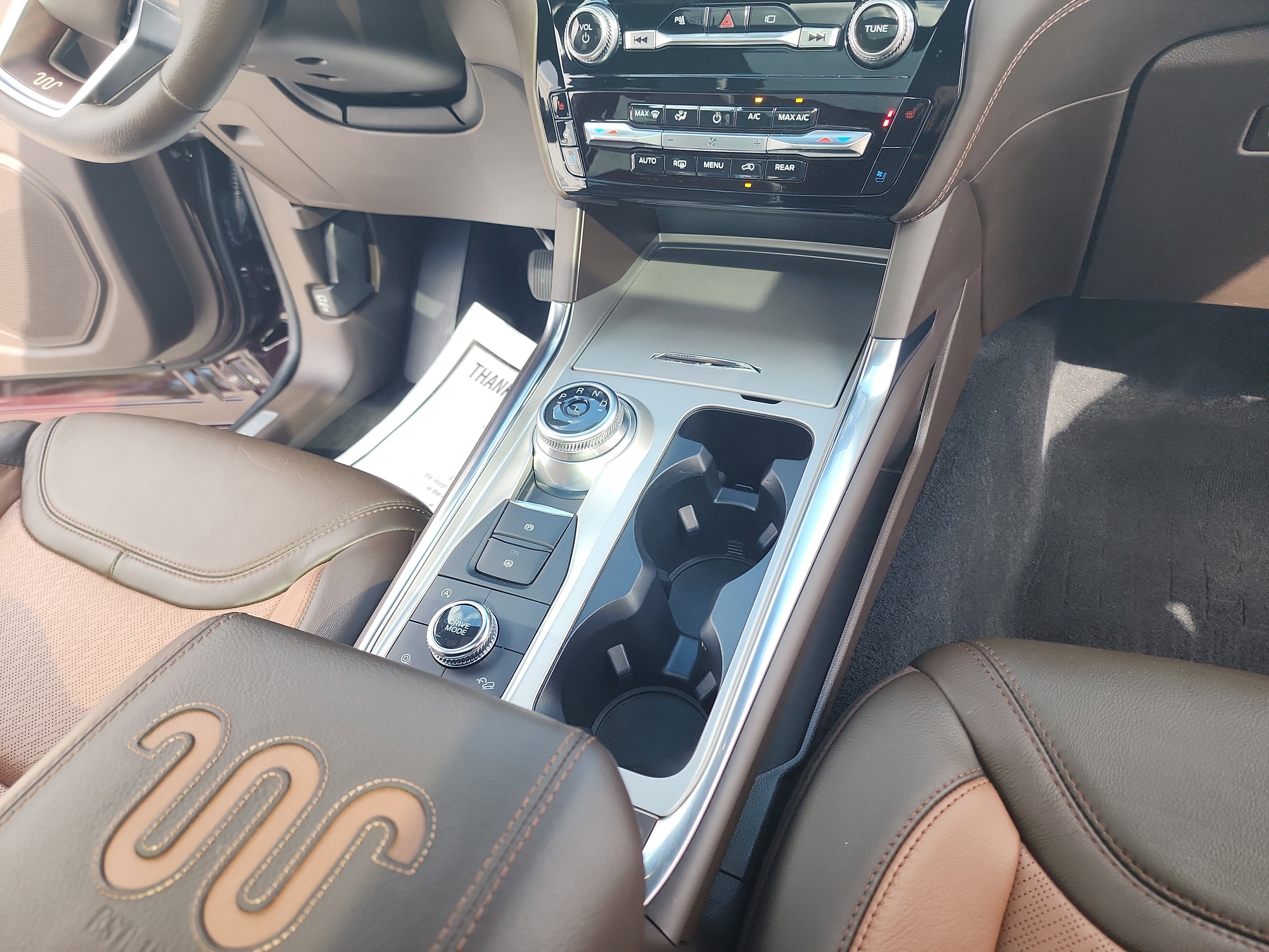 Used 2023 Ford Explorer King Ranch w/ Class IV Trailer Tow Package image 28