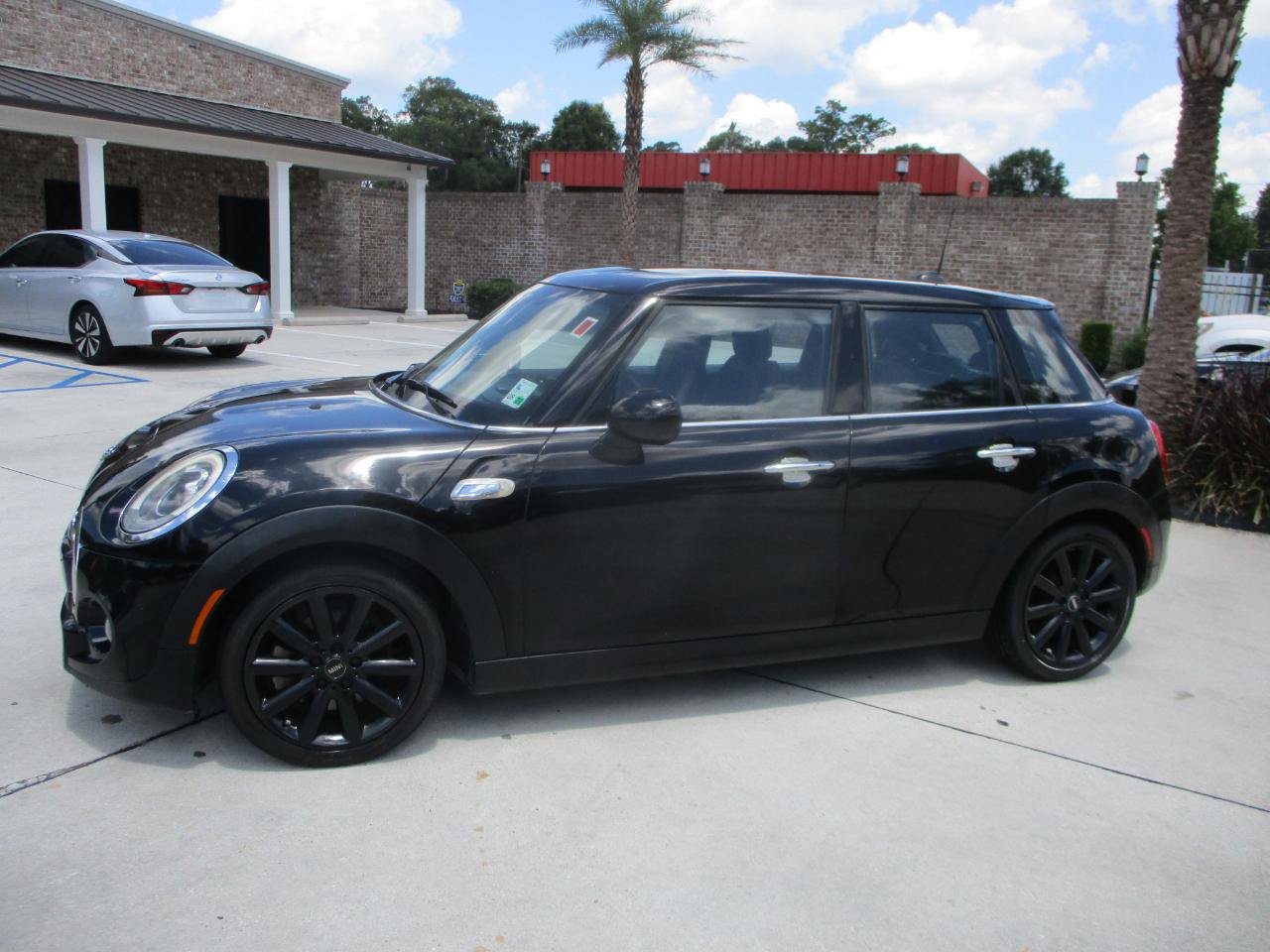 Used 2016 MINI Cooper S FWD image 18
