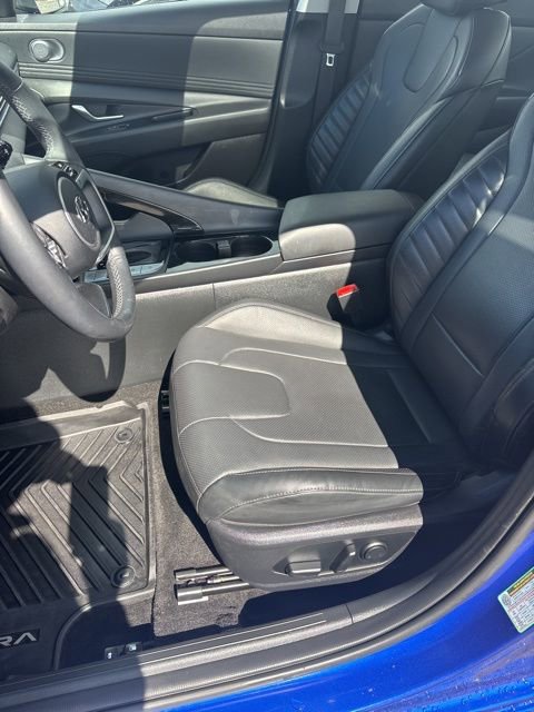 Used 2023 Hyundai Elantra Limited FWD image 29