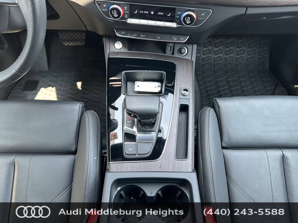 Used 2025 Audi Q5 e Premium Plus w/ Premium Plus Package AWD/4WD image 29