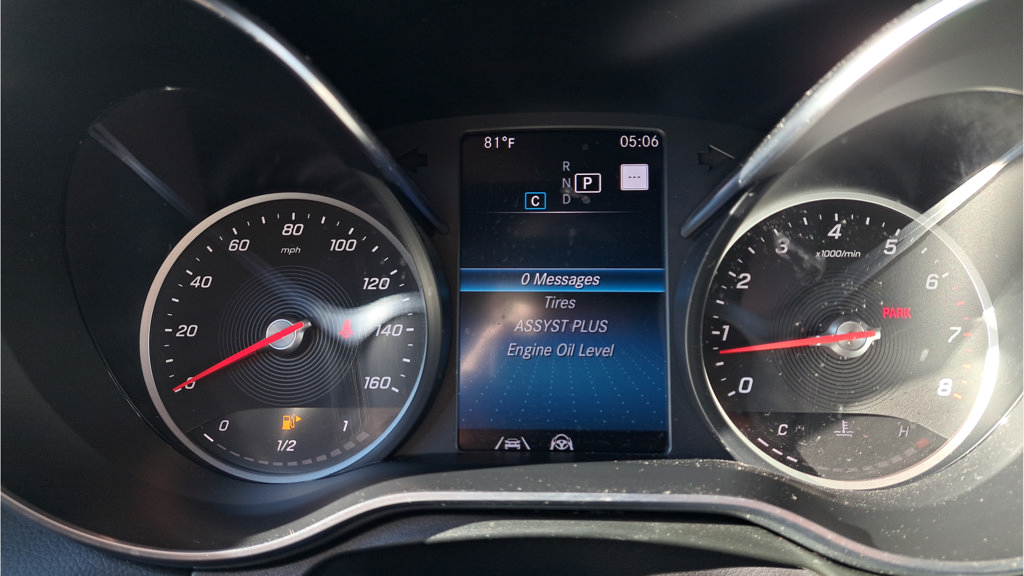 Used 2021 Mercedes-Benz GLC 300 4MATIC image 19