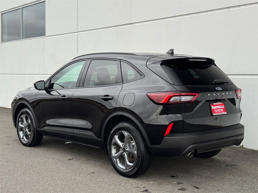 Used 2025 Ford Escape ST-Line image 5