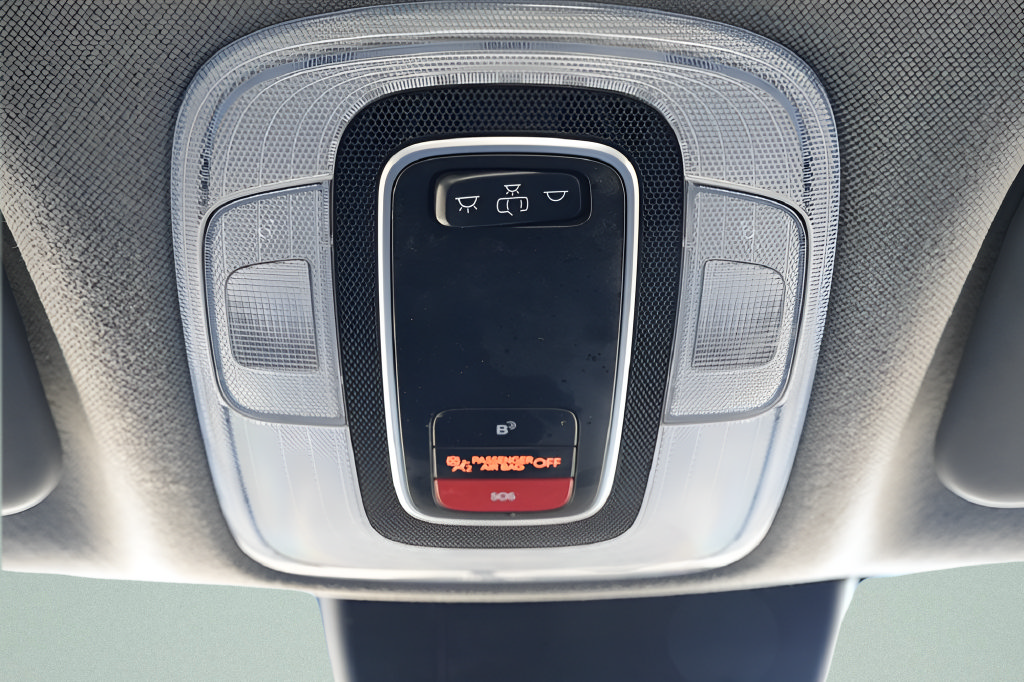 Certified 2024 Hyundai Elantra SEL FWD image 18