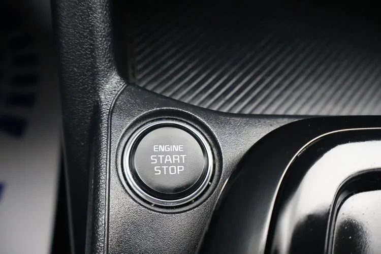 Used 2025 Kia K4 FWD image 28