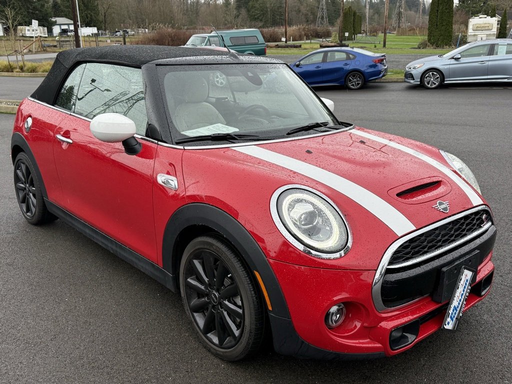 Used 2020 MINI Cooper S w/ Signature Upholstery Package image 7