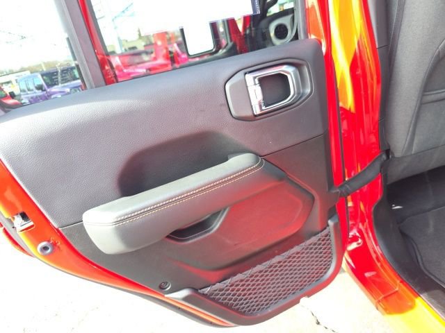 Used 2025 Jeep Wrangler Sahara 4xe w/ Safety Group image 47