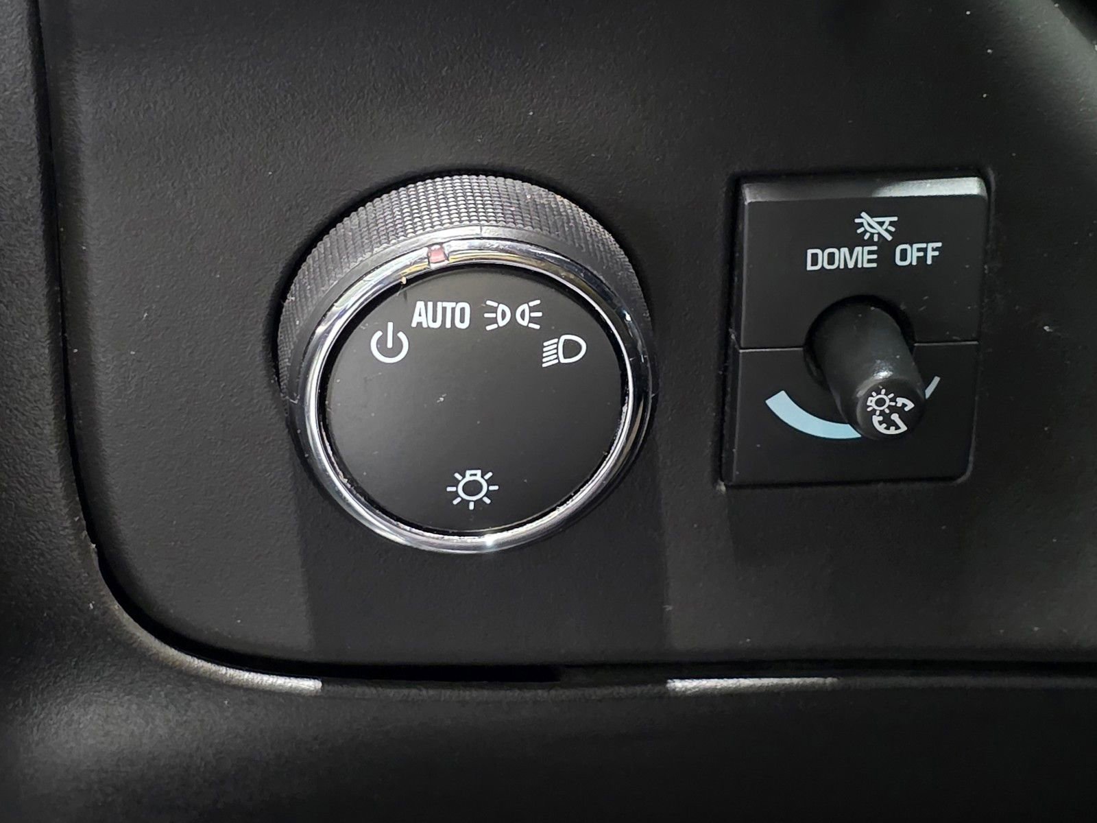 Used 2021 Chevrolet Express 2500 w/ Driver Convenience Package image 33