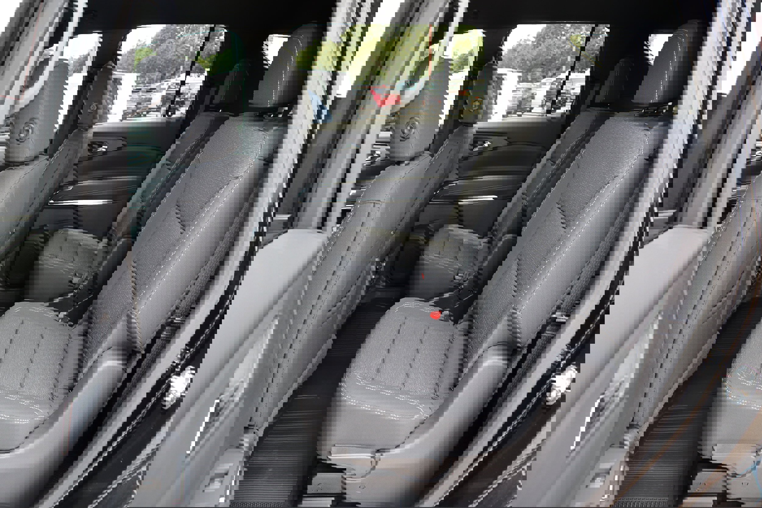 New 2025 Chevrolet Traverse LT w/ Driver Confidence Package image 7