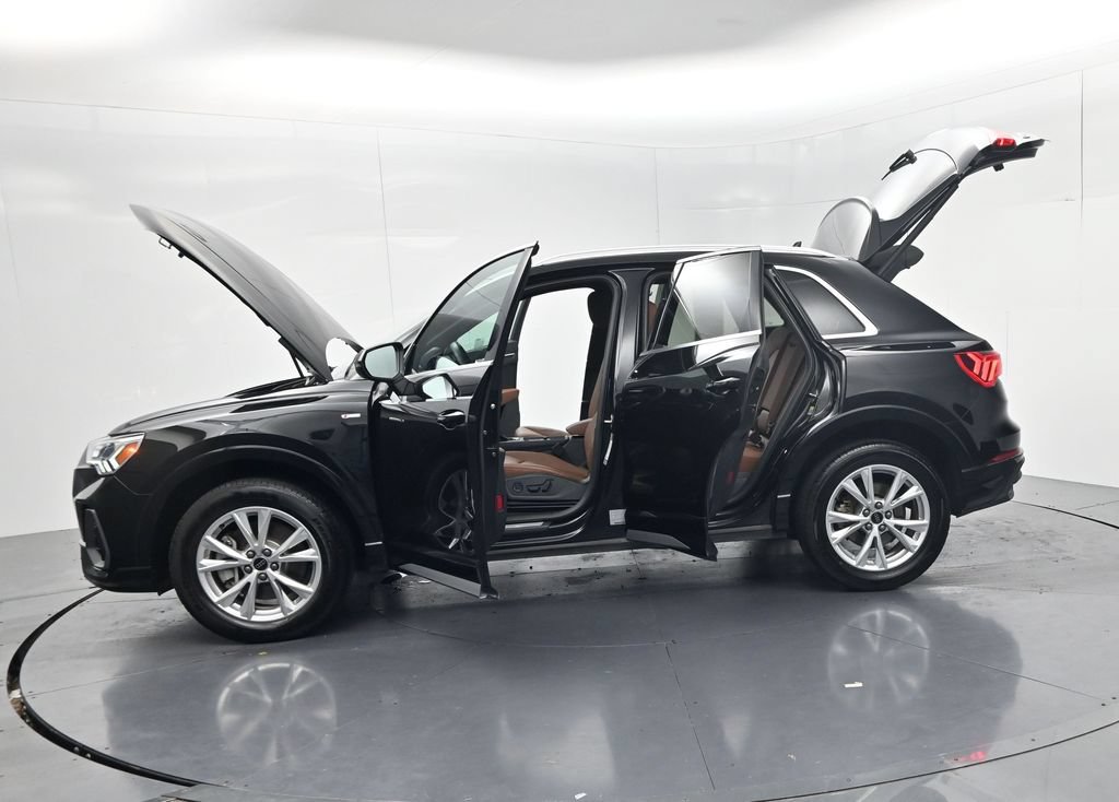 Used 2025 Audi Q3 2.0T Premium AWD/4WD image 57