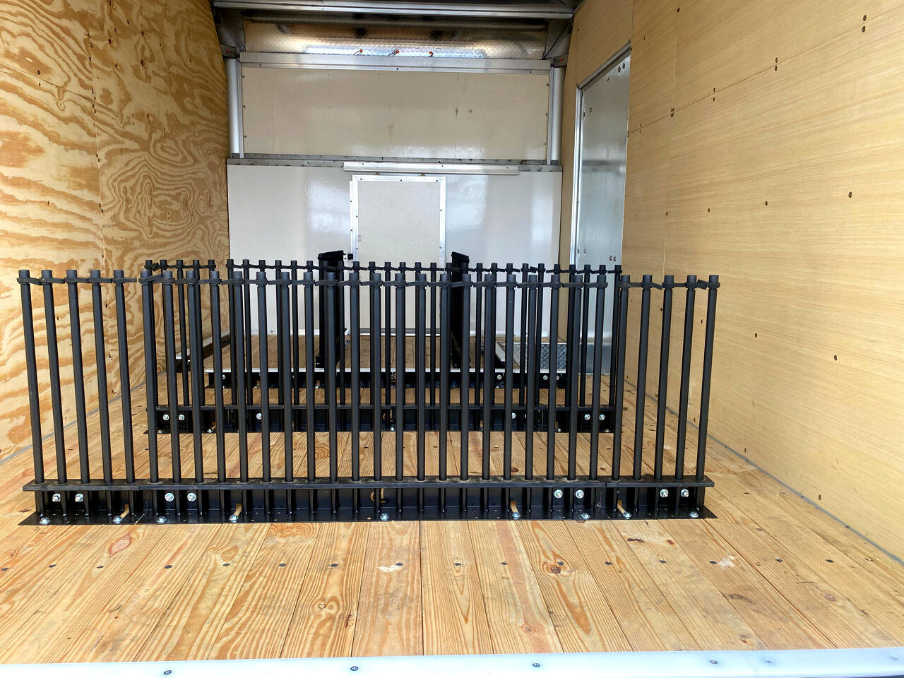 Used 2024 Ford E-350 and Econoline 350 Super Duty w/ Power Windows & Locks Group image 11