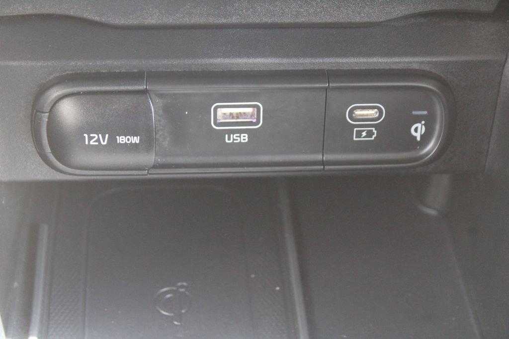 Certified 2024 Kia Telluride EX w/ EX Captain's Chair Package FWD image 44