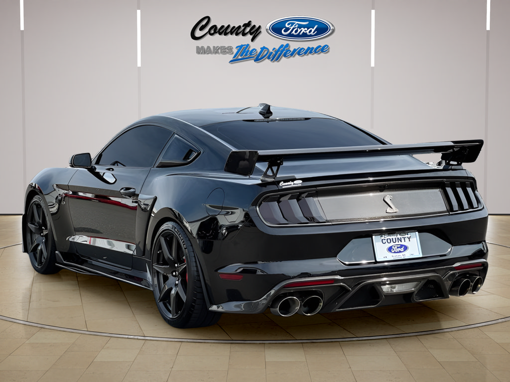 Used 2020 Ford Mustang Shelby GT500 w/ Carbon Fiber Track Pack RWD image 25