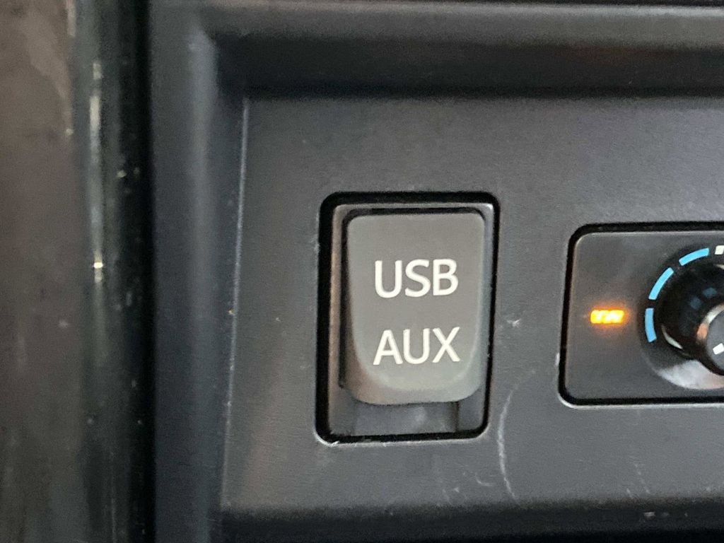 Used 2019 Toyota 4Runner Limited AWD/4WD image 31