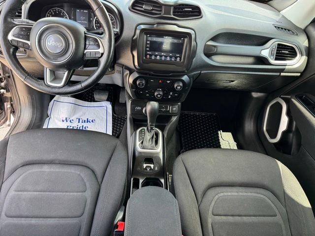 Used 2019 Jeep Renegade Latitude w/ Cold Weather Group AWD/4WD image 28