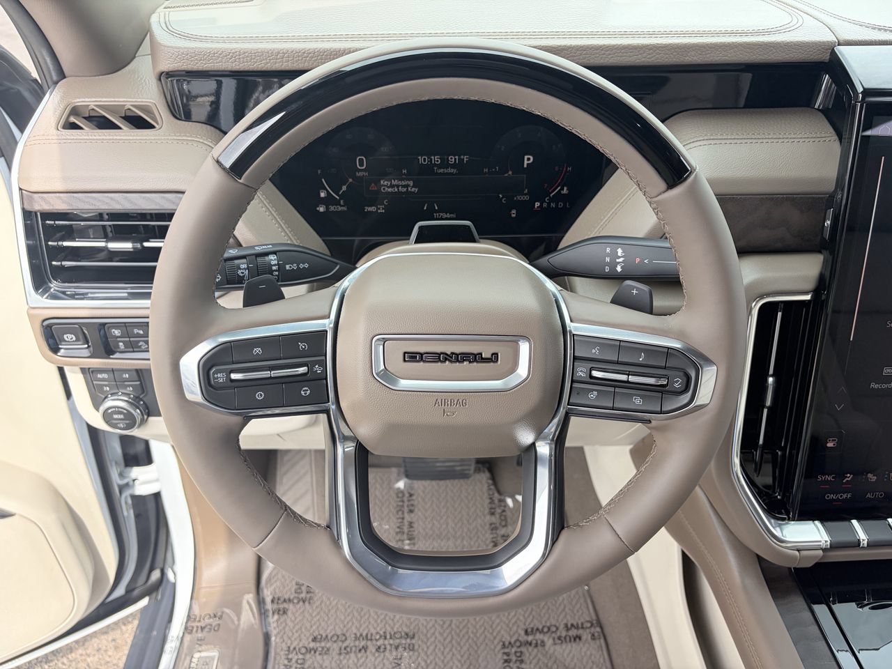 Used 2026 GMC Yukon Denali w/ Denali Reserve Package AWD/4WD image 23