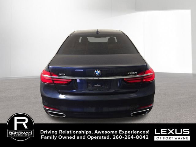 Used 2017 BMW 750i xDrive AWD/4WD image 9