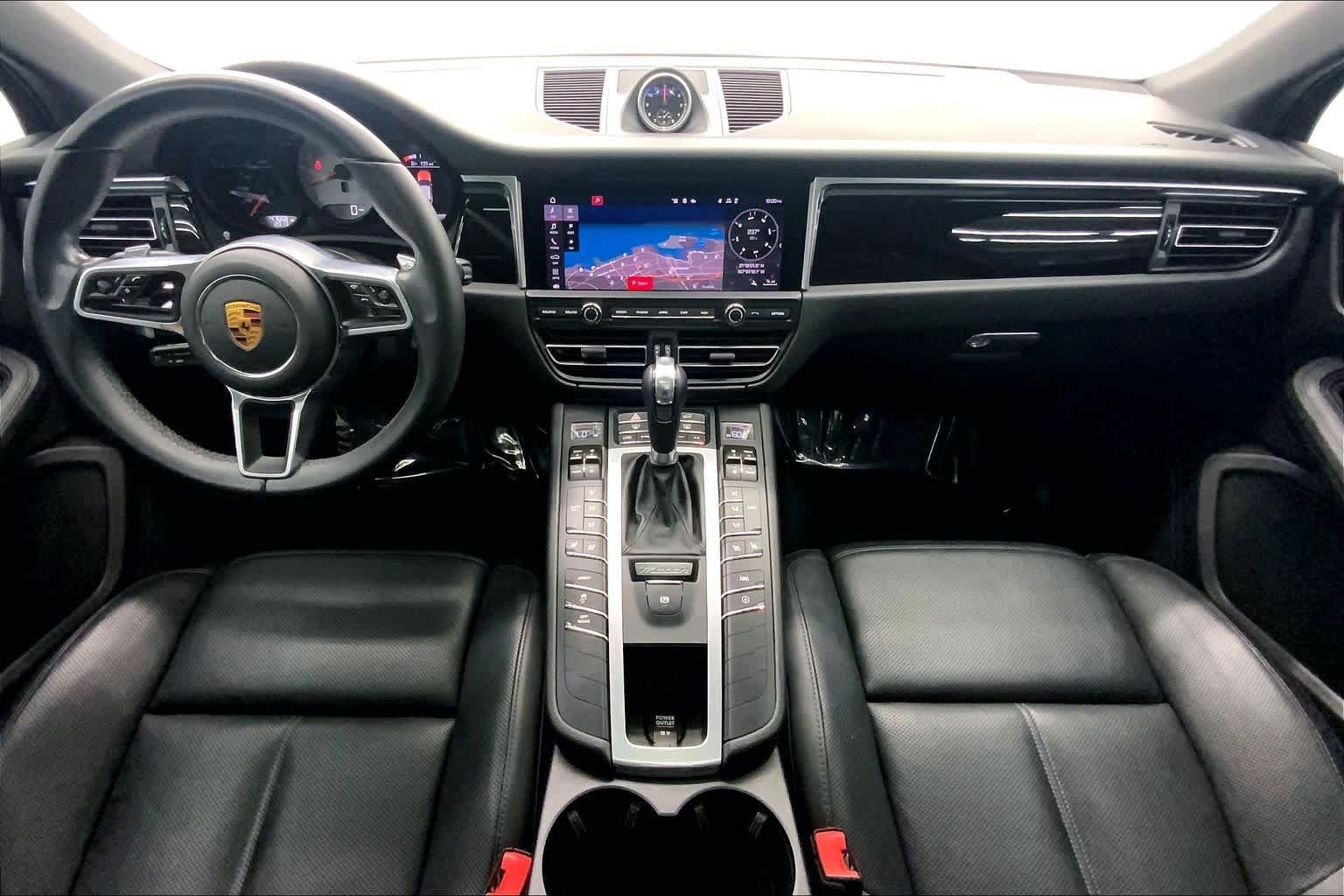 Used 2021 Porsche Macan S AWD/4WD image 18