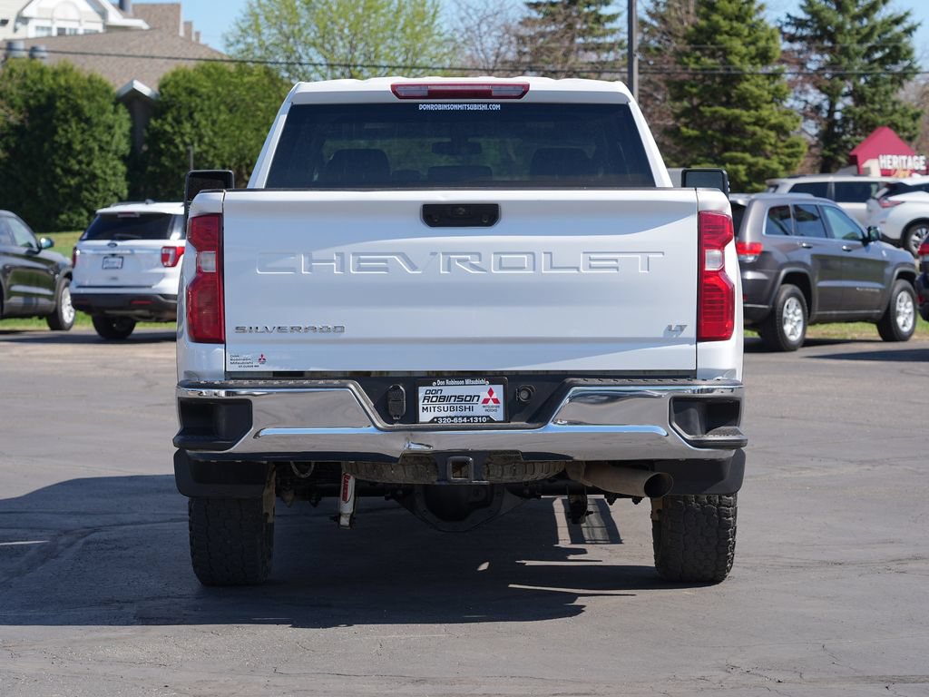 Used 2023 Chevrolet Silverado 2500 LT w/ Convenience Package AWD/4WD image 4