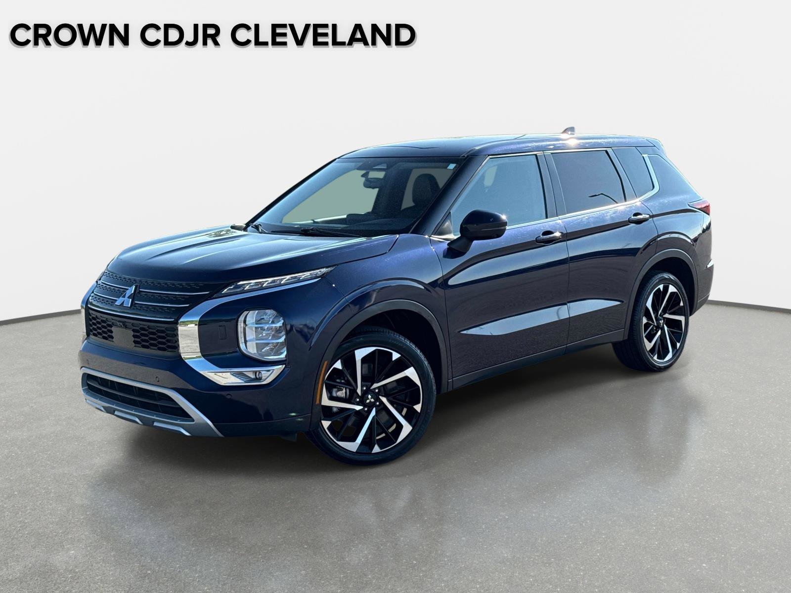 Used 2024 Mitsubishi Outlander SE