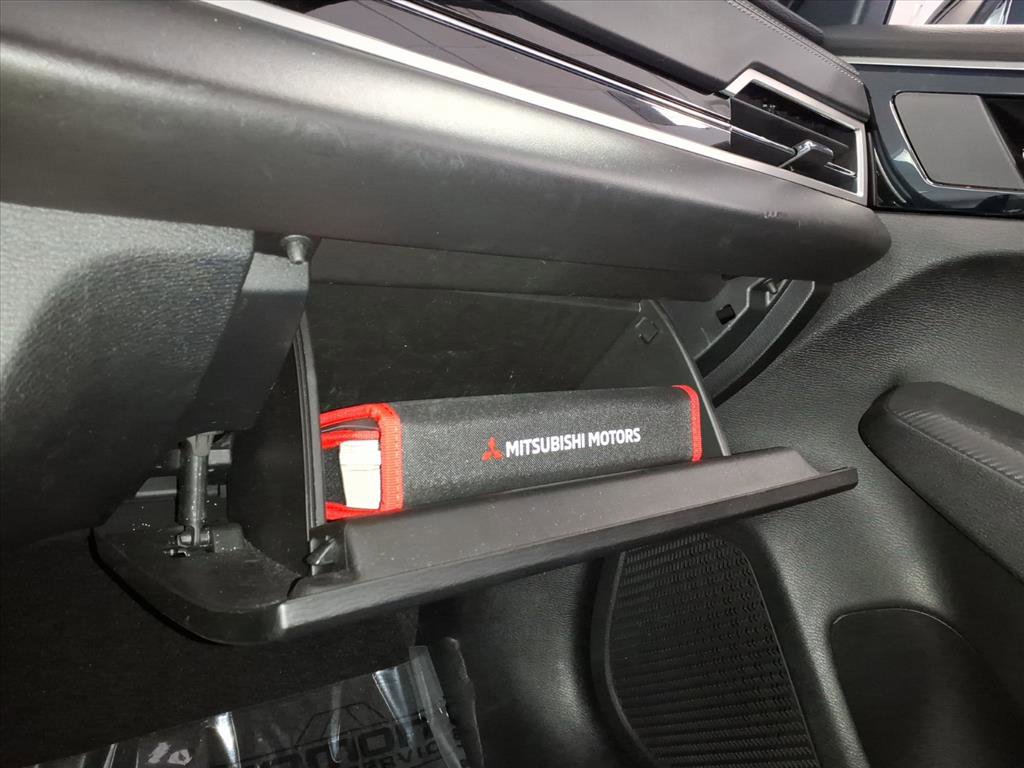 Used 2022 Mitsubishi Outlander ES image 32