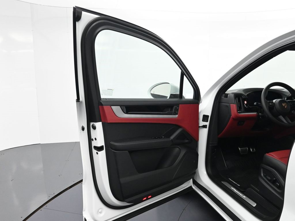 New 2026 Porsche Cayenne S image 16