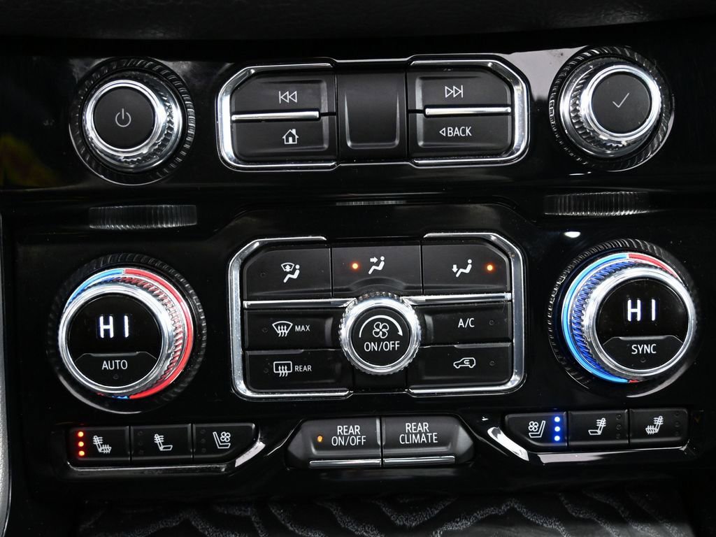 Used 2024 GMC Yukon Denali AWD/4WD image 27