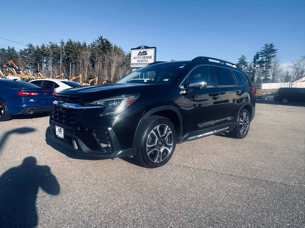 Used 2023 Subaru Ascent Limited w/ Technology Package AWD/4WD image 1
