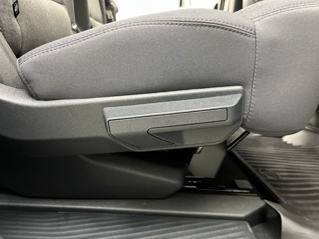 Used 2025 Ford Expedition Active RWD image 24