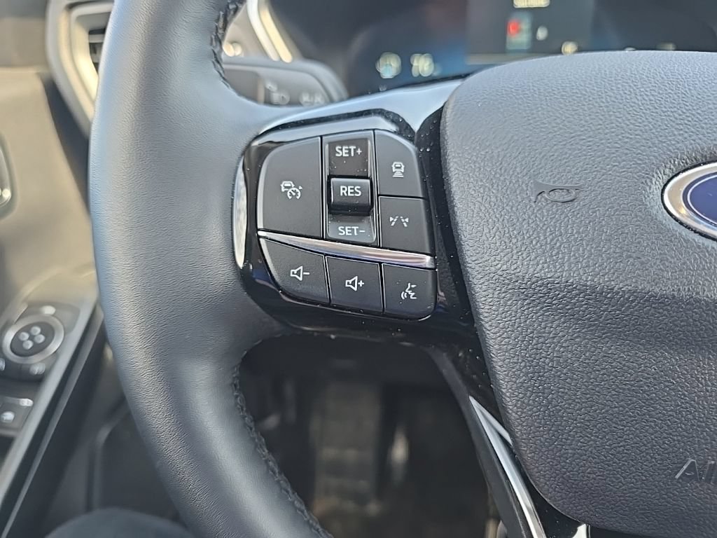 Used 2025 Ford Escape Platinum AWD/4WD image 12